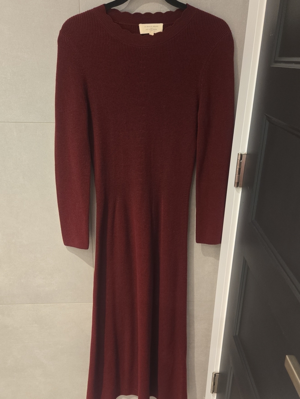 Sezane Long-Sleeve Scallop-Neck Knit Dress